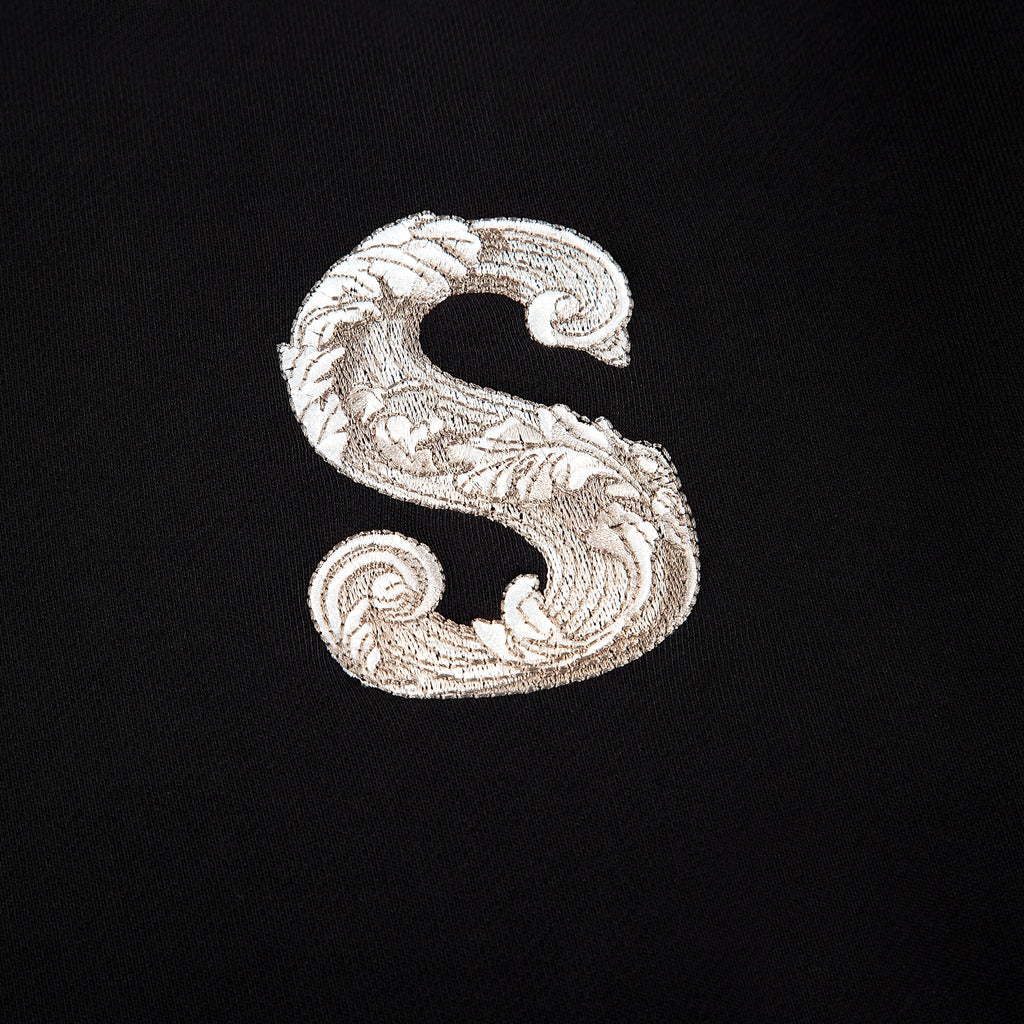 "awakening" Crewneck black 02