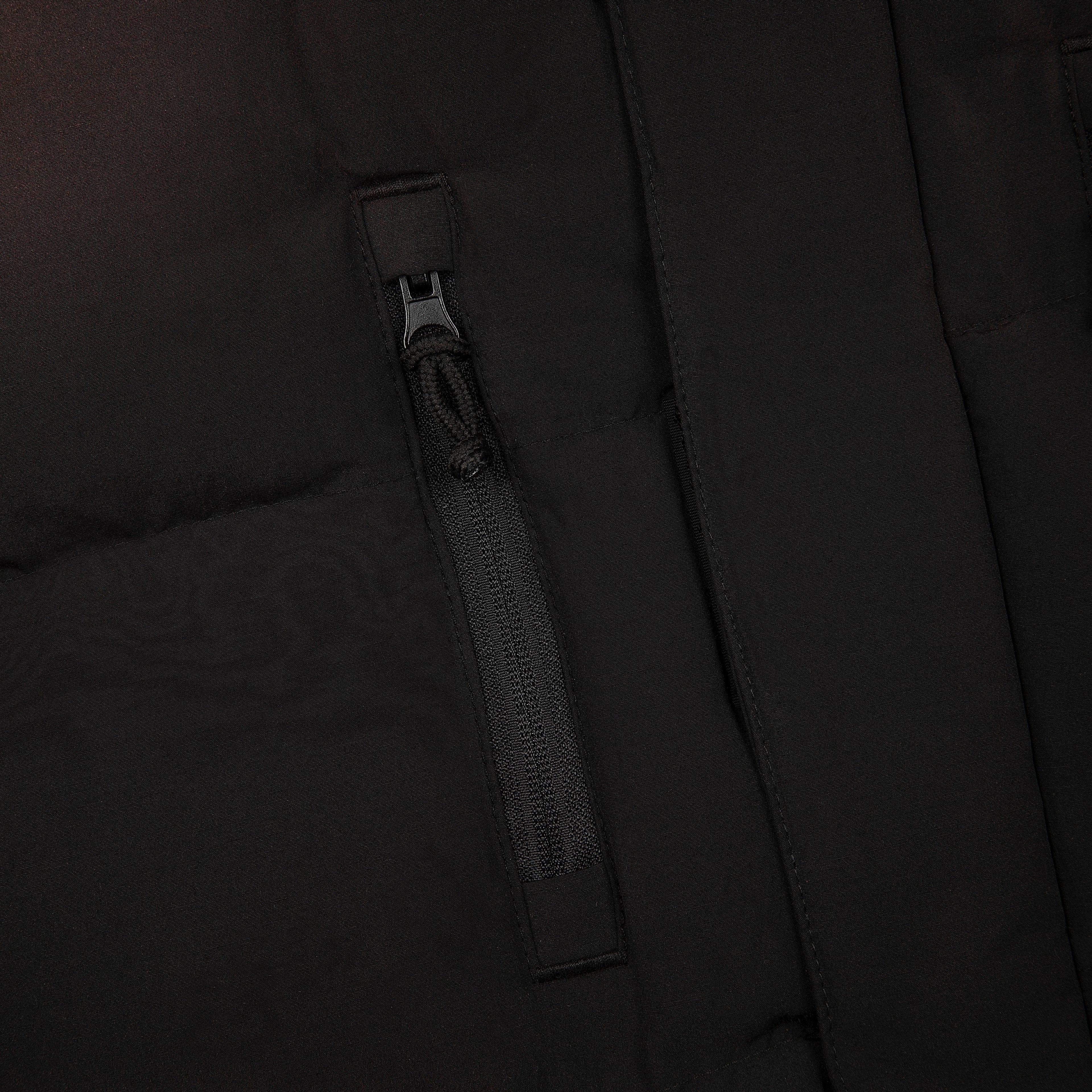 "koi fish" Puffer black